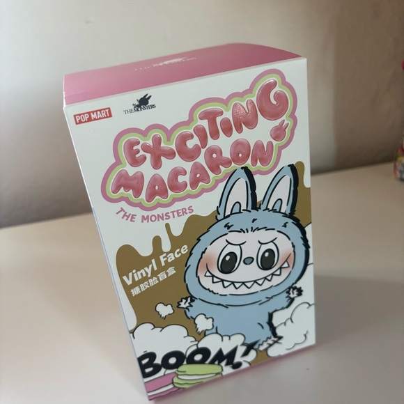 Exciting Macaron labubu- Sea Salt Coconut - Picture 7 of 8